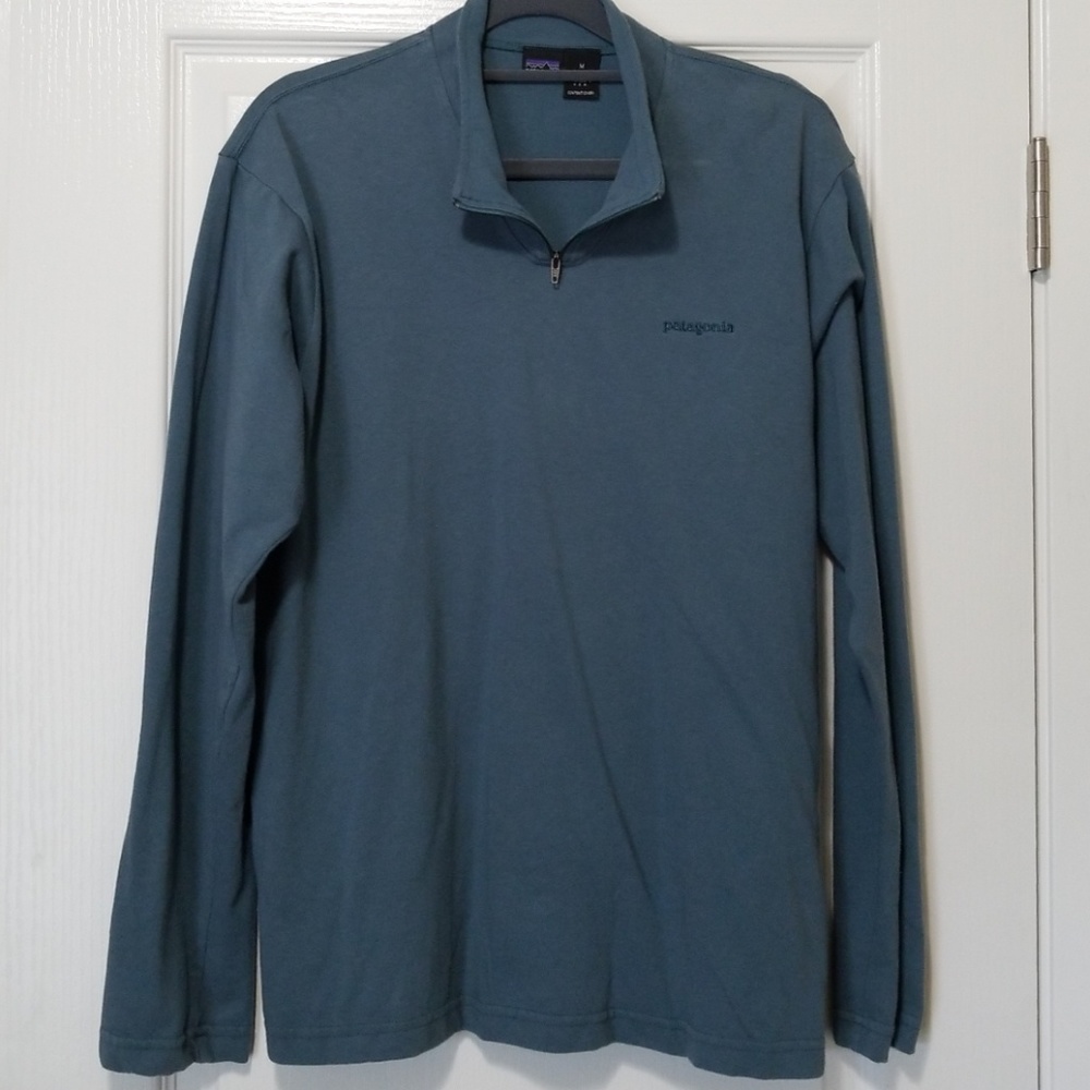 Patagonia light weight crew neck